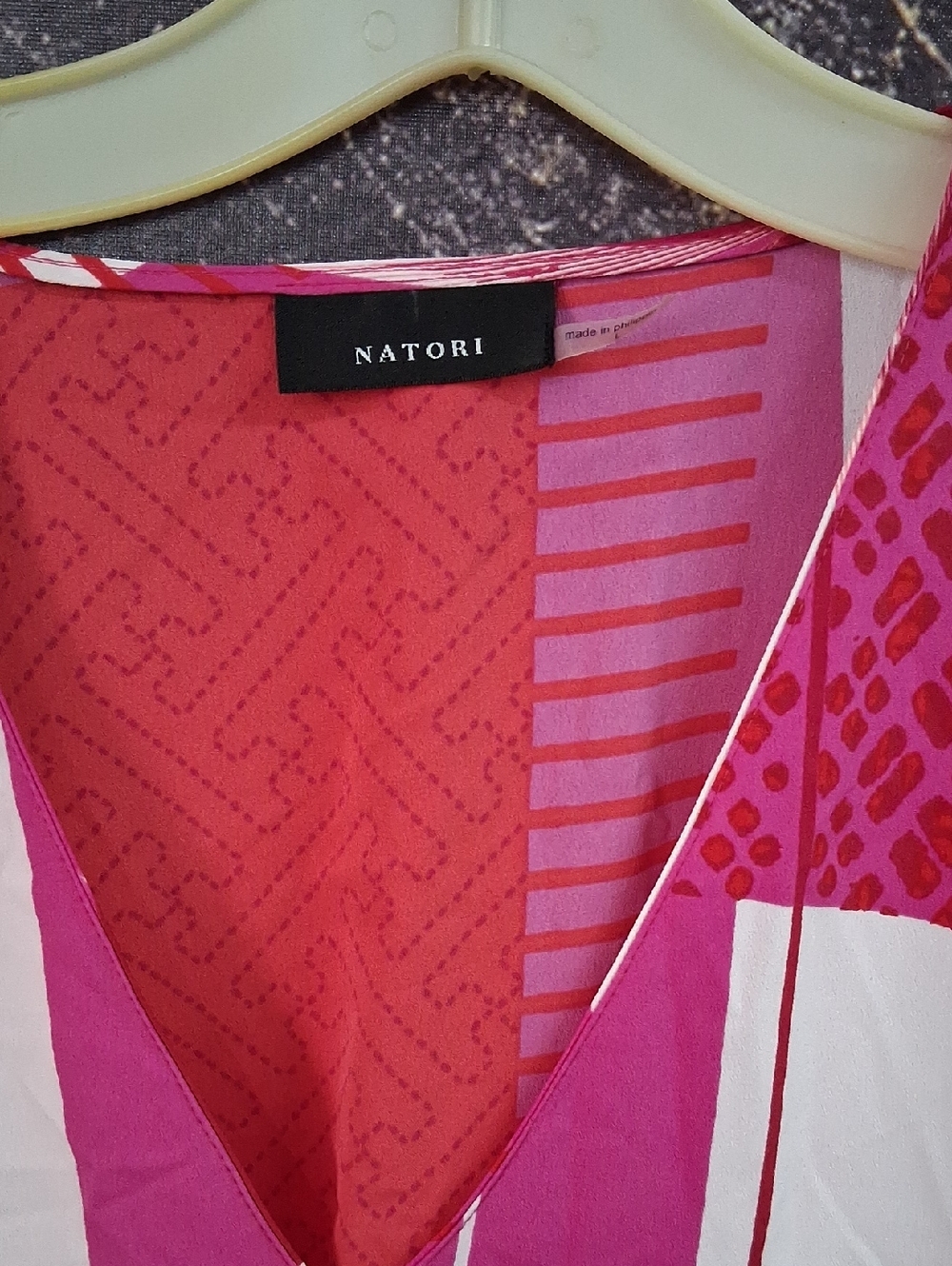 Natori Pink and Red Graphic V-Neck Caftan Large